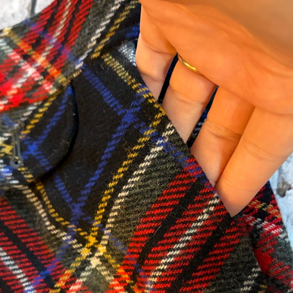 L.L. Bean Red and Black Plaid A-Line Skirt - Sz 10 - Picture 13 of 16